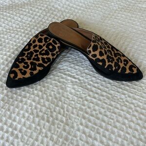 Halogen leopard mules